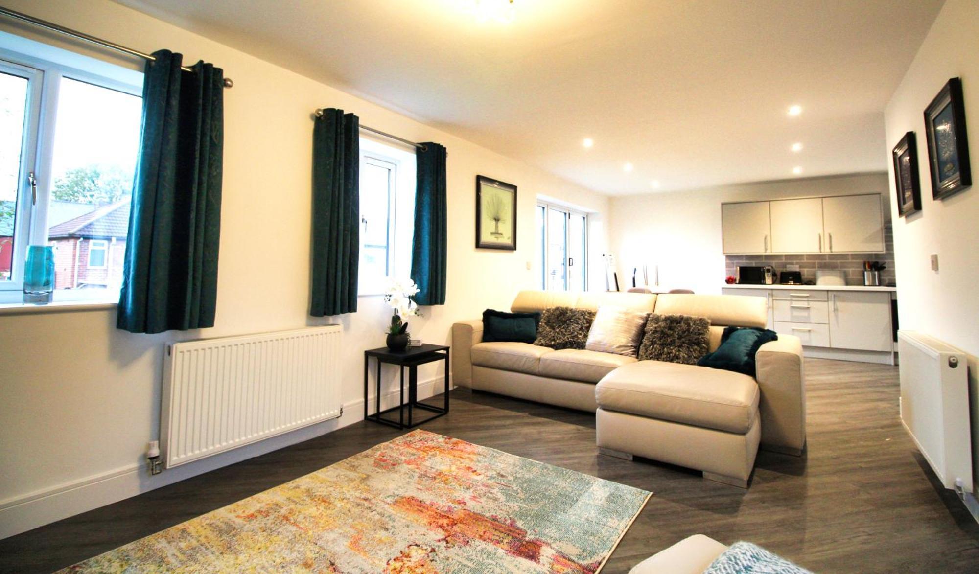 Rotherham - Rawmarsh - Great Customer Feedback - 2 Bed Bungalow - New Build - High End Furnishings - Wheel Chair Accessible - Large Enclosed Garden - Dog Friendly Esterno foto