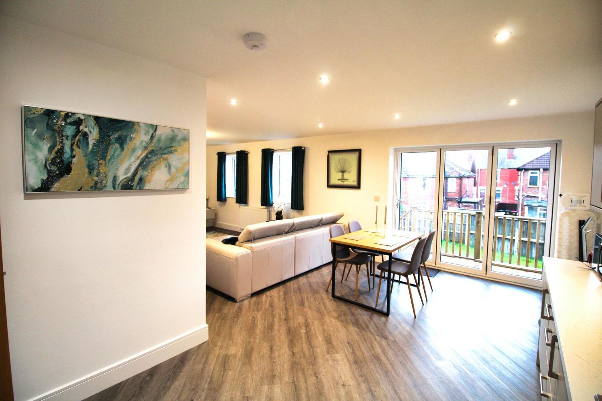 Rotherham - Rawmarsh - Great Customer Feedback - 2 Bed Bungalow - New Build - High End Furnishings - Wheel Chair Accessible - Large Enclosed Garden - Dog Friendly Esterno foto